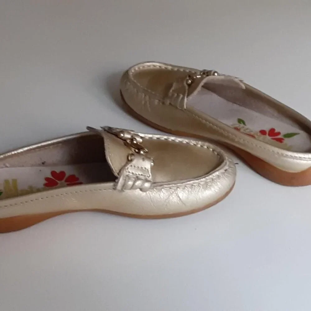 Naturino gold leather